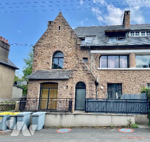 Appartement T1 loué, tout proche de la Gare à Vendre à Lannion (22300) en Côtes-d'Armor (22)
D...