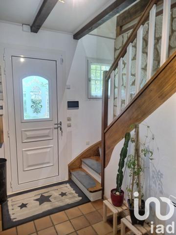 Maison traditionnelle 6 pièces de 148 m² à Milly-la-Forêt (91490)