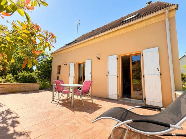 Vente                                                      Maison
                        
                     5 pièces                                         à Fontenay-Trésigny