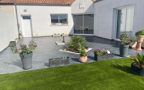 Maison à vendre    4 pièces •  Angliers