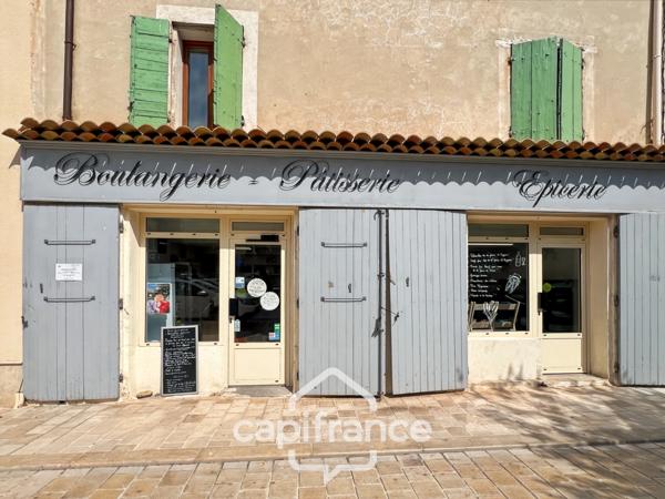 Projet sur Charleval : BAS DE MAISON de 57 m2 ,séjour cuisine , espace dinatoire , salle de bain à créer, garage .