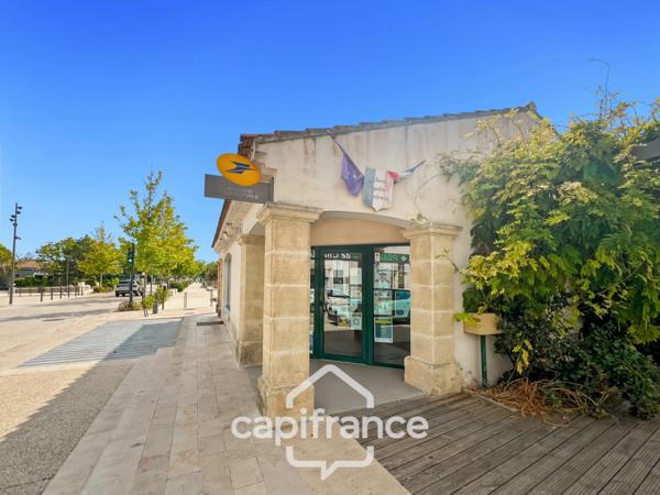 Projet sur Charleval : BAS DE MAISON de 57 m2 ,séjour cuisine , espace dinatoire , salle de bain à créer, garage .