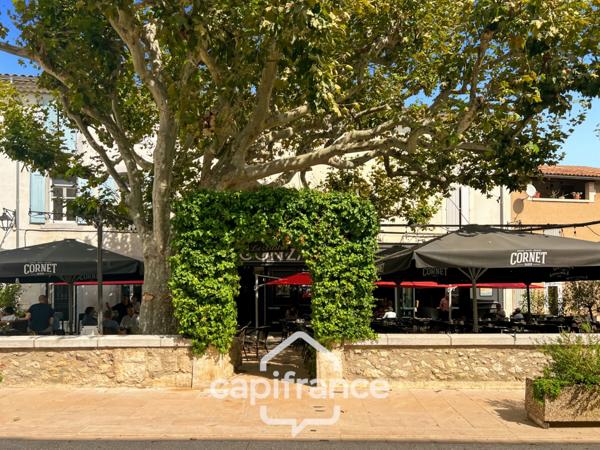 Projet sur Charleval : BAS DE MAISON de 57 m2 ,séjour cuisine , espace dinatoire , salle de bain à créer, garage .