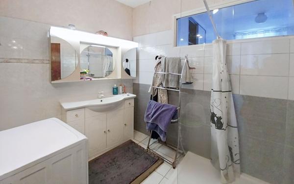 Appartement à vendre    5 pièces •  Marseillan