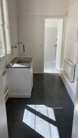 BUREAUX 60 M²