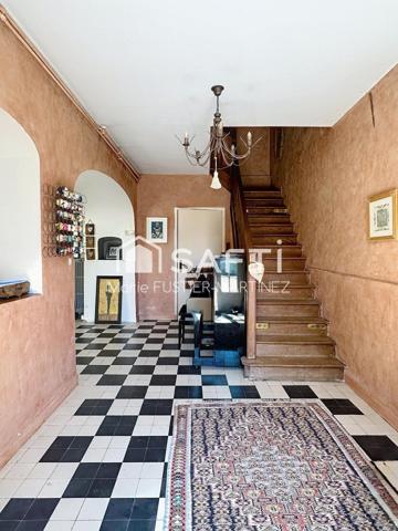 "Les Fours du Roy", maison familiale de caractère d'environ 145 m² - 6 pièces - 4 chambres - chargée d'histoire et d'authenticité.