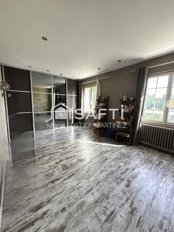 "Les Fours du Roy", maison familiale de caractère d'environ 145 m² - 6 pièces - 4 chambres - chargée d'histoire et d'authenticité.