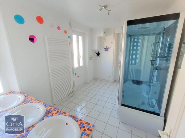 Maison à vendre 7 pièces 230m²