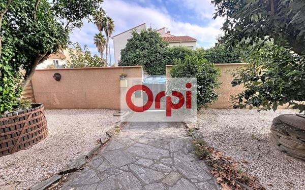Immeuble à vendre    10 pièces •  Perpignan