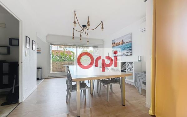 Immeuble à vendre    10 pièces •  Perpignan