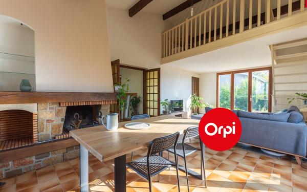 Maison à vendre    5 pièces • 179 m2 Saint-Priest