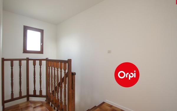 Maison à vendre    5 pièces • 179 m2 Saint-Priest