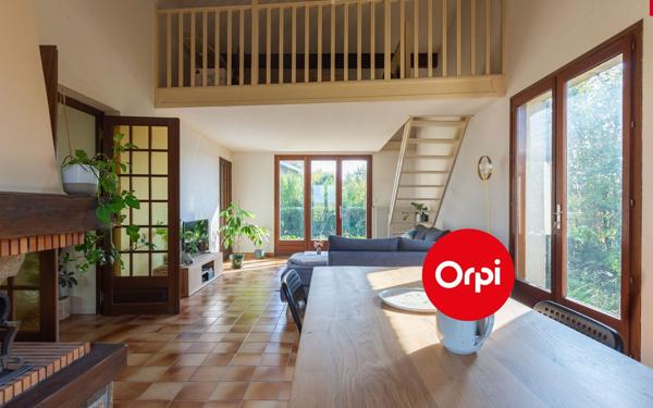 Maison à vendre    5 pièces • 179 m2 Saint-Priest