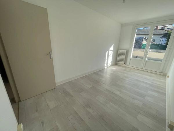Appartement avec terrasse au centre de LOUDUN