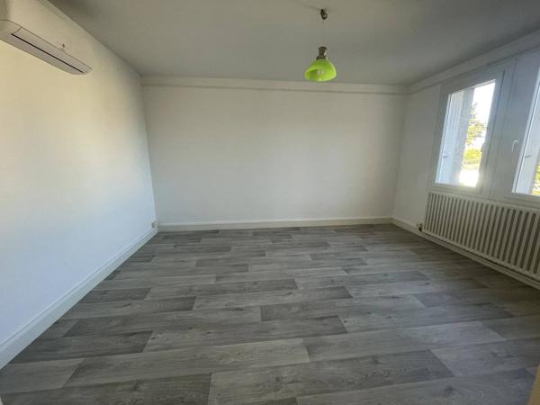 Appartement avec terrasse au centre de LOUDUN