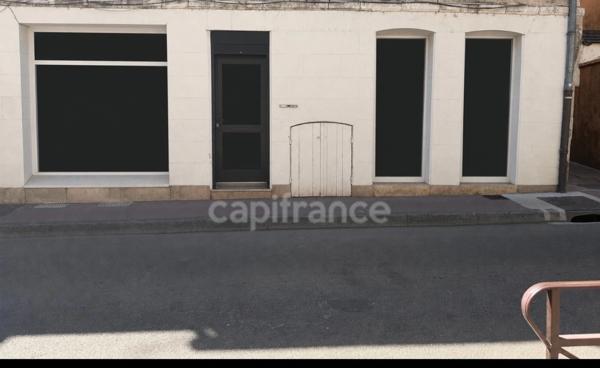 Local/bureau plus studio à vendre AUXERRE (89) local de 55 m2 plus  stuio de 28 m2