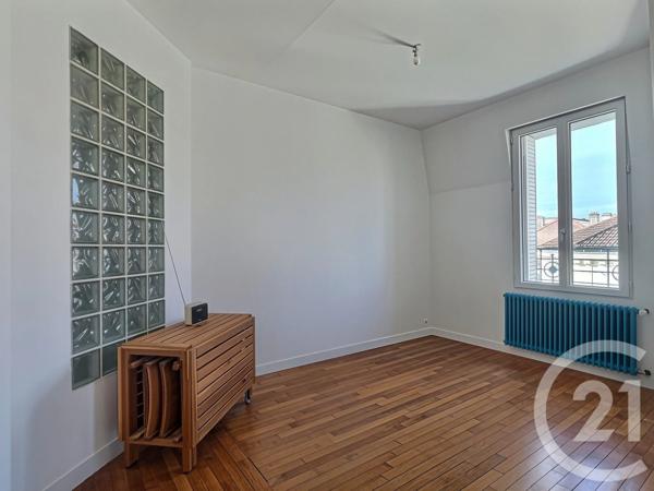 Appartement F3 à vendre  3 pièces - 50 m 2   AULNAY SOUS BOIS  - 93