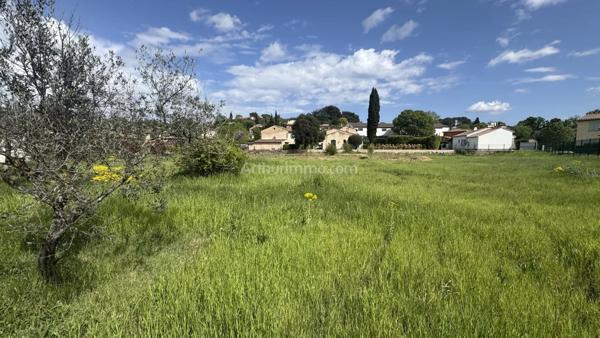 Vente Terrain 1737 m2 à Draguignan