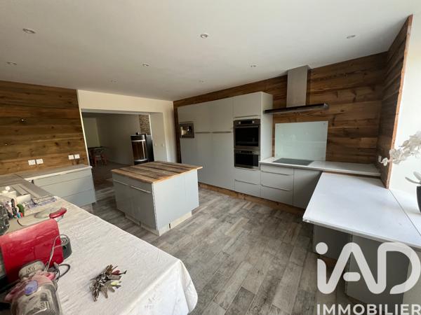 Maison à vendre 5 pièces 286 m² Arinthod