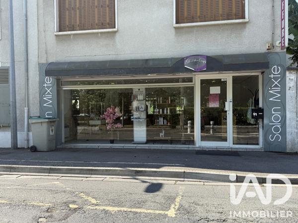 Esthétique, Coiffure​ à vendre 84 m² Combs-la-Ville