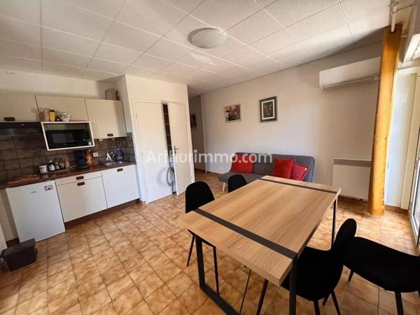 Location                                                      Appartement
                        
                     2 pièces                      38 m2                     à Sainte-Maxime