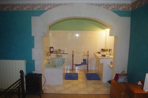 Grande maison de 6 chambres avec maison d'amis