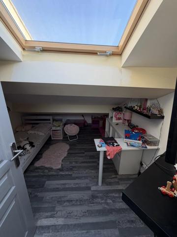 Vente                                                      Maison
                        
                     6 pièces                      105 m2                     à Cheval-Blanc