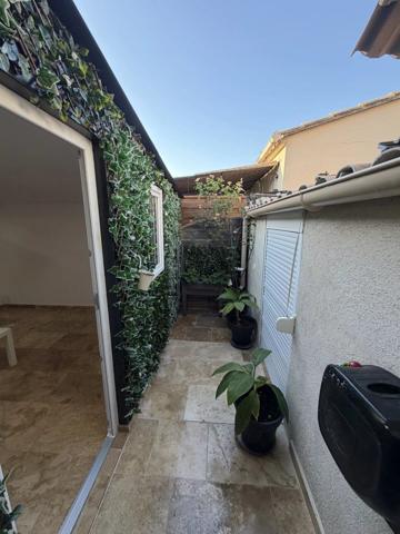 Vente                                                      Maison
                        
                     6 pièces                      105 m2                     à Cheval-Blanc