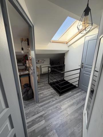 Vente                                                      Maison
                        
                     6 pièces                      105 m2                     à Cheval-Blanc