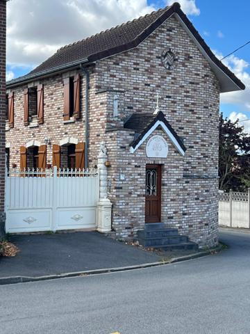 Opportunité rare à Burbure - Maison 268 m², 9 chambres possibles et 2 dépendances à aménager