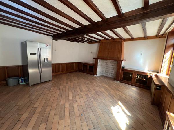 Opportunité rare à Burbure - Maison 268 m², 9 chambres possibles et 2 dépendances à aménager