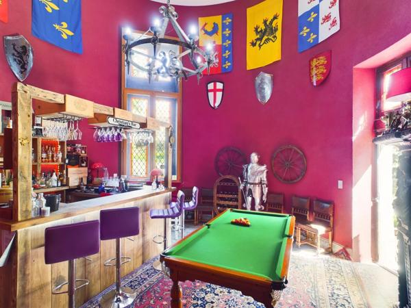 Château d'Exception avec Piscine, Espace Bien-être, Court de Tennis et Potentiel d'Activité