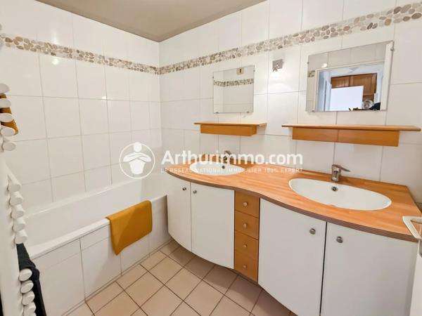 Vente                                                      Appartement
                        
                     3 pièces                      69 m2                     à Étiolles