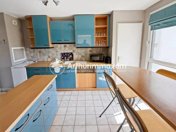Vente                                                      Appartement
                        
                     3 pièces                      69 m2                     à Étiolles