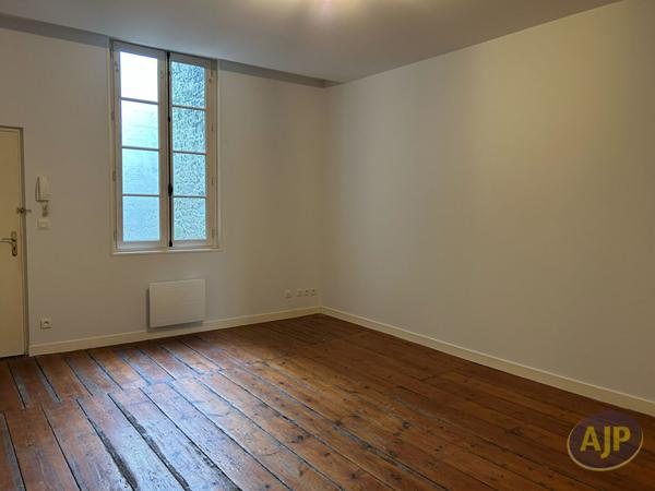 Location appartement Saintes : 690 € - AJP Immobilier Saintes