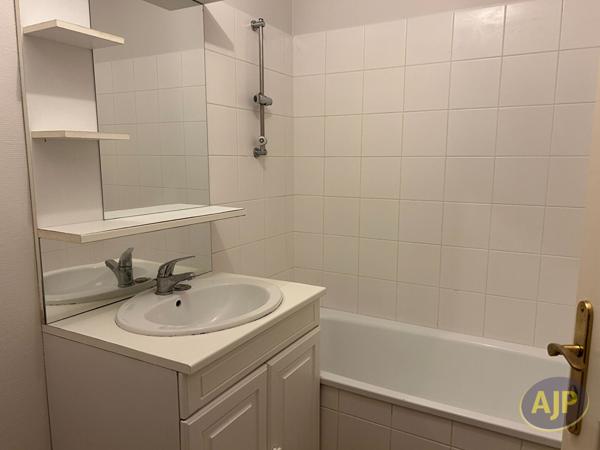 Location appartement Saintes : 690 € - AJP Immobilier Saintes