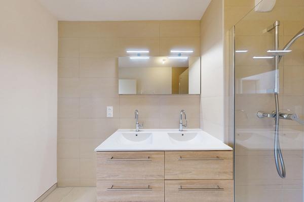 À VENDRE - Appartement F4 / T4 de 85m² en rez-de-jardin avec terrasse de 15m² et jardin de 279m²