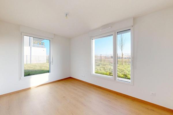 À VENDRE - Appartement F4 / T4 de 85m² en rez-de-jardin avec terrasse de 15m² et jardin de 279m²
