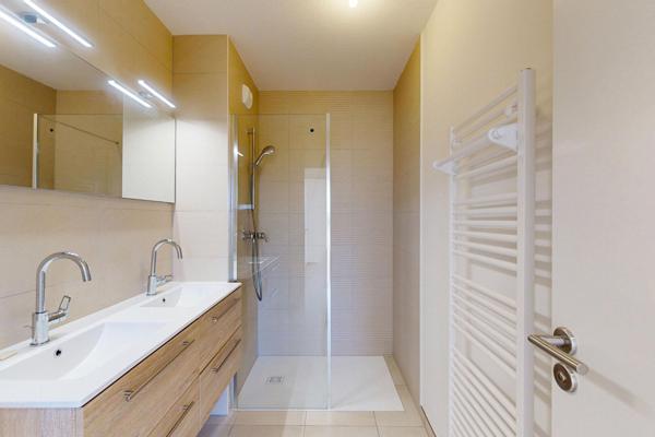 À VENDRE - Appartement F4 / T4 de 85m² en rez-de-jardin avec terrasse de 15m² et jardin de 279m²