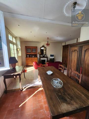 Vente                                                      Maison
                        
                     3 pièces                      70 m2                     à Avaray