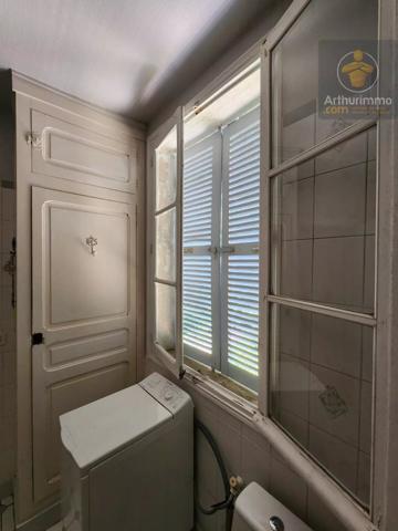 Vente                                                      Maison
                        
                     3 pièces                      70 m2                     à Avaray