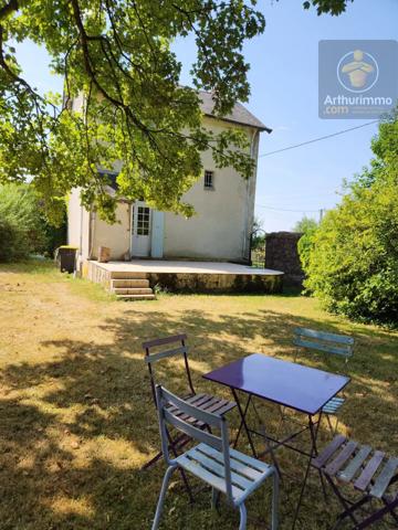 Vente                                                      Maison
                        
                     3 pièces                      70 m2                     à Avaray