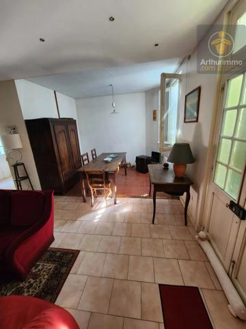 Vente                                                      Maison
                        
                     3 pièces                      70 m2                     à Avaray