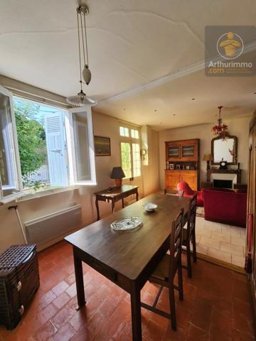 Vente                                                      Maison
                        
                     3 pièces                      70 m2                     à Avaray