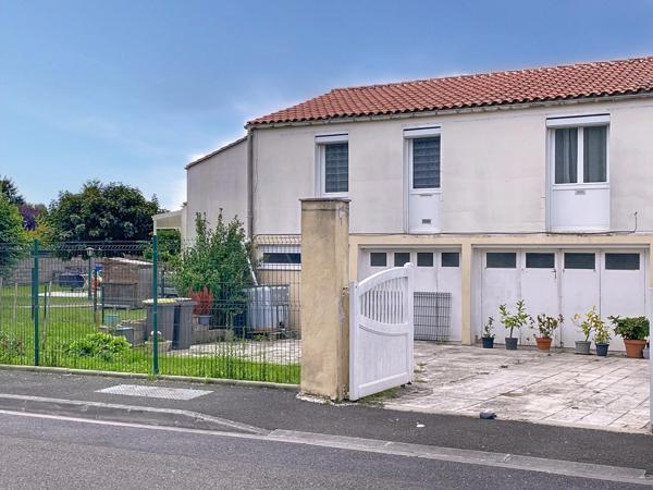 Maison 4 chambres, garages à Cognac