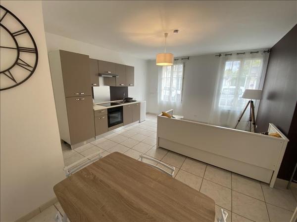 Appartement à louer |  ROCHEFORT |  1 pièce | 29 m²