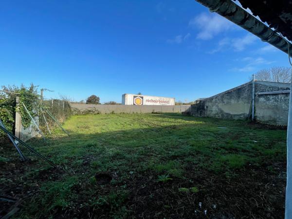 Maison de type 2 de plain-pied avec jardin