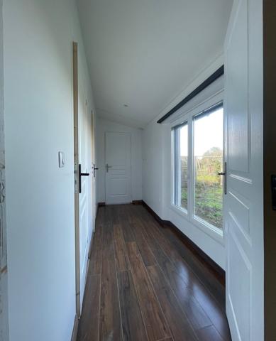 Maison de type 2 de plain-pied avec jardin