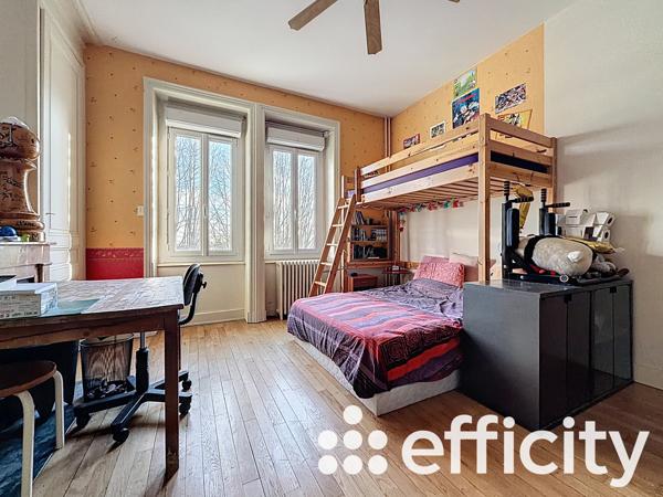 Maison 6 pièces - 184 m²