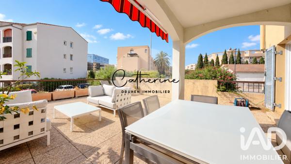 Appartement à vendre 2 pièces 47 m² Hyères